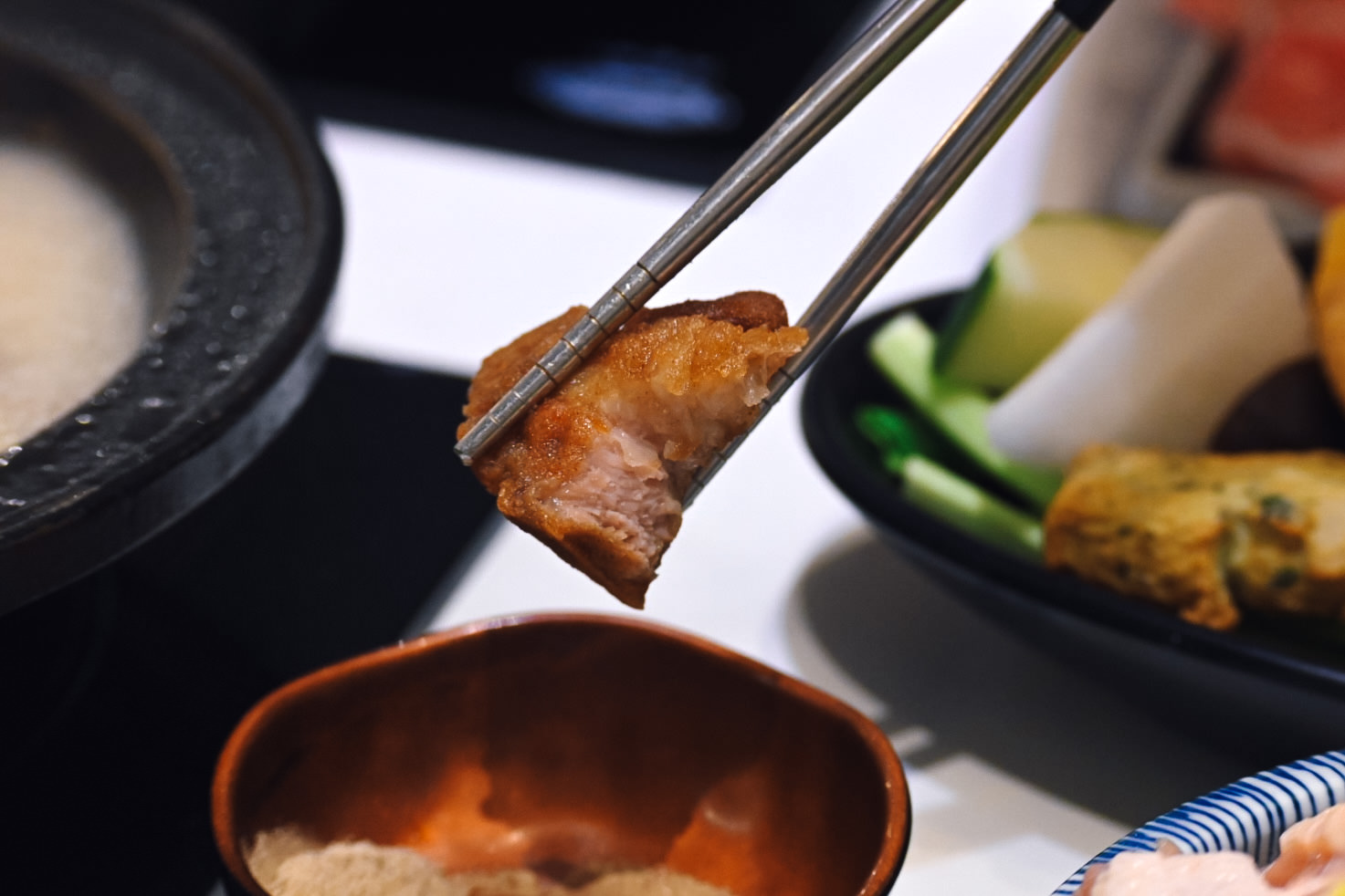 狂一鍋台中漢口店｜功夫排骨酥好吃到沒朋友！火焰生炒花枝變身火鍋、台北爆紅最潮台式火鍋