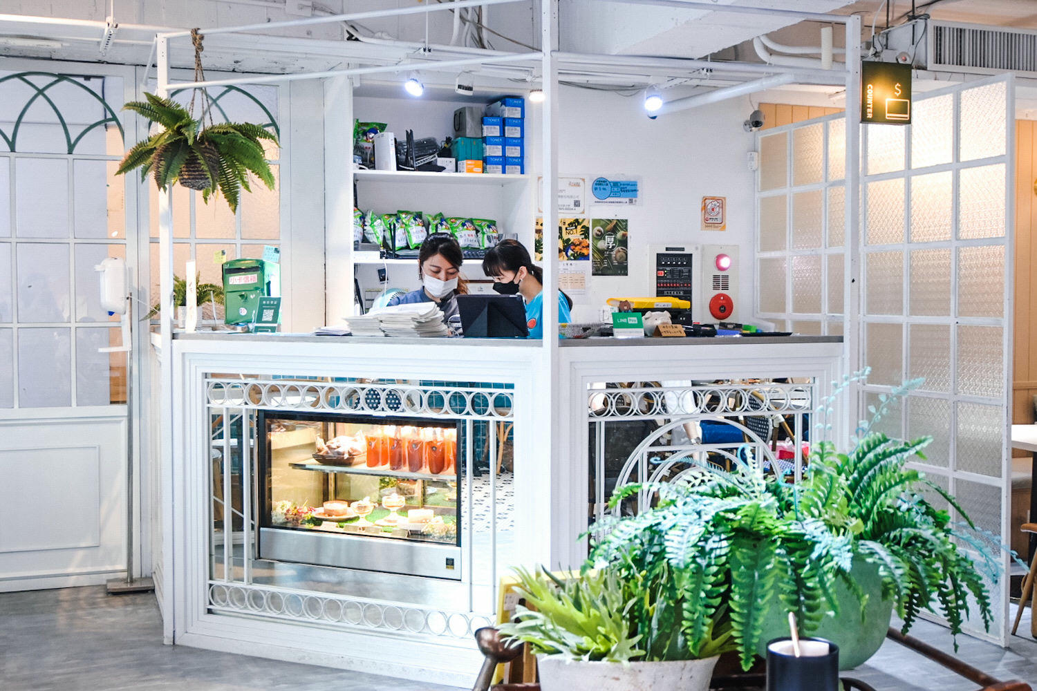 JAI宅西門店。偷走夏天的鋒芒！芒果季5款飲品2種甜點，芒果提拉瀑布、芒芒楊枝甘露芒果控直呼太真材實料