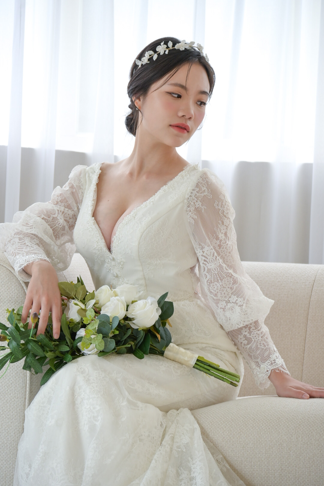 【台中婚紗推薦】一定要結婚才能穿婚紗嗎?水溝巢試穿心得、台中妝髮造型師推薦 - 第38張圖 【台中婚紗推薦】一定要結婚才能穿婚紗嗎?水溝巢試穿心得、台中妝髮造型師推薦