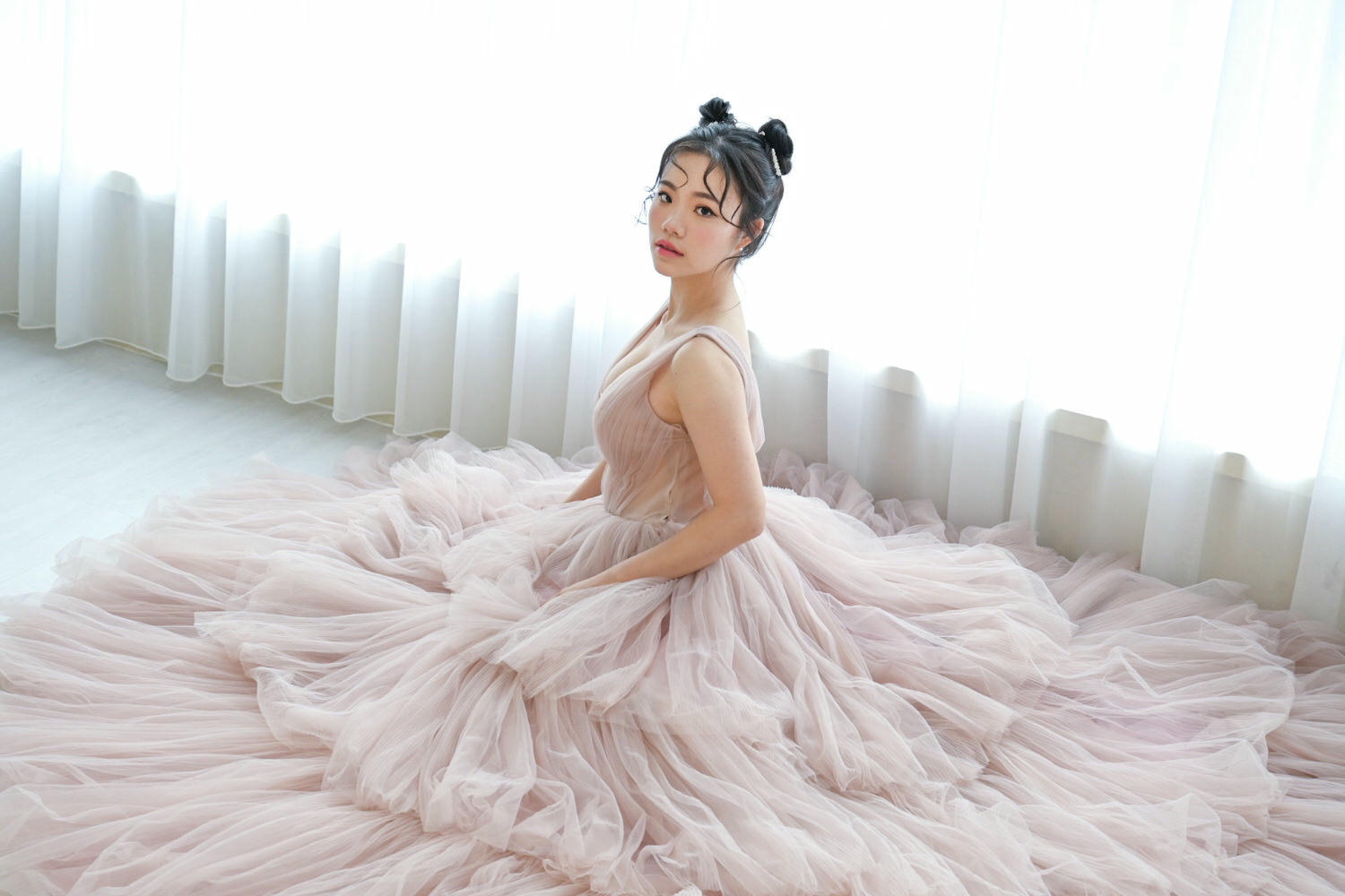 【台中婚紗推薦】一定要結婚才能穿婚紗嗎?水溝巢試穿心得、台中妝髮造型師推薦 - 第40張圖 【台中婚紗推薦】一定要結婚才能穿婚紗嗎?水溝巢試穿心得、台中妝髮造型師推薦