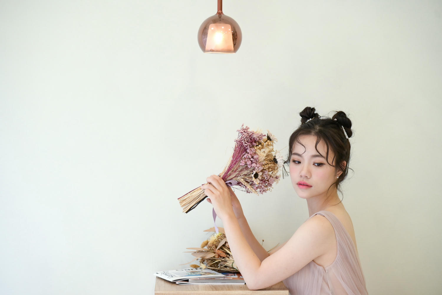 【台中婚紗推薦】一定要結婚才能穿婚紗嗎?水溝巢試穿心得、台中妝髮造型師推薦 - 第44張圖 【台中婚紗推薦】一定要結婚才能穿婚紗嗎?水溝巢試穿心得、台中妝髮造型師推薦