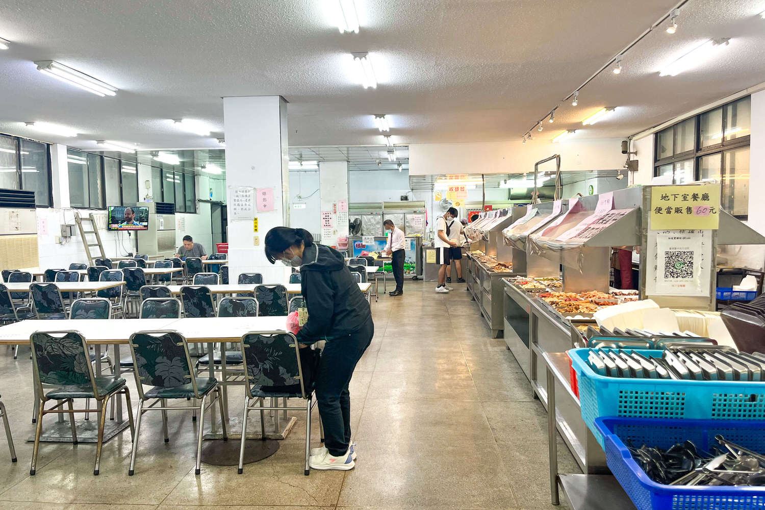 台中地方法院自助餐|不要再報啦!台中自助餐100道菜超佛價格|用餐時間路線攻略 - 第8張圖 台中地方法院自助餐|不要再報啦!台中自助餐100道菜超佛價格|用餐時間路線攻略
