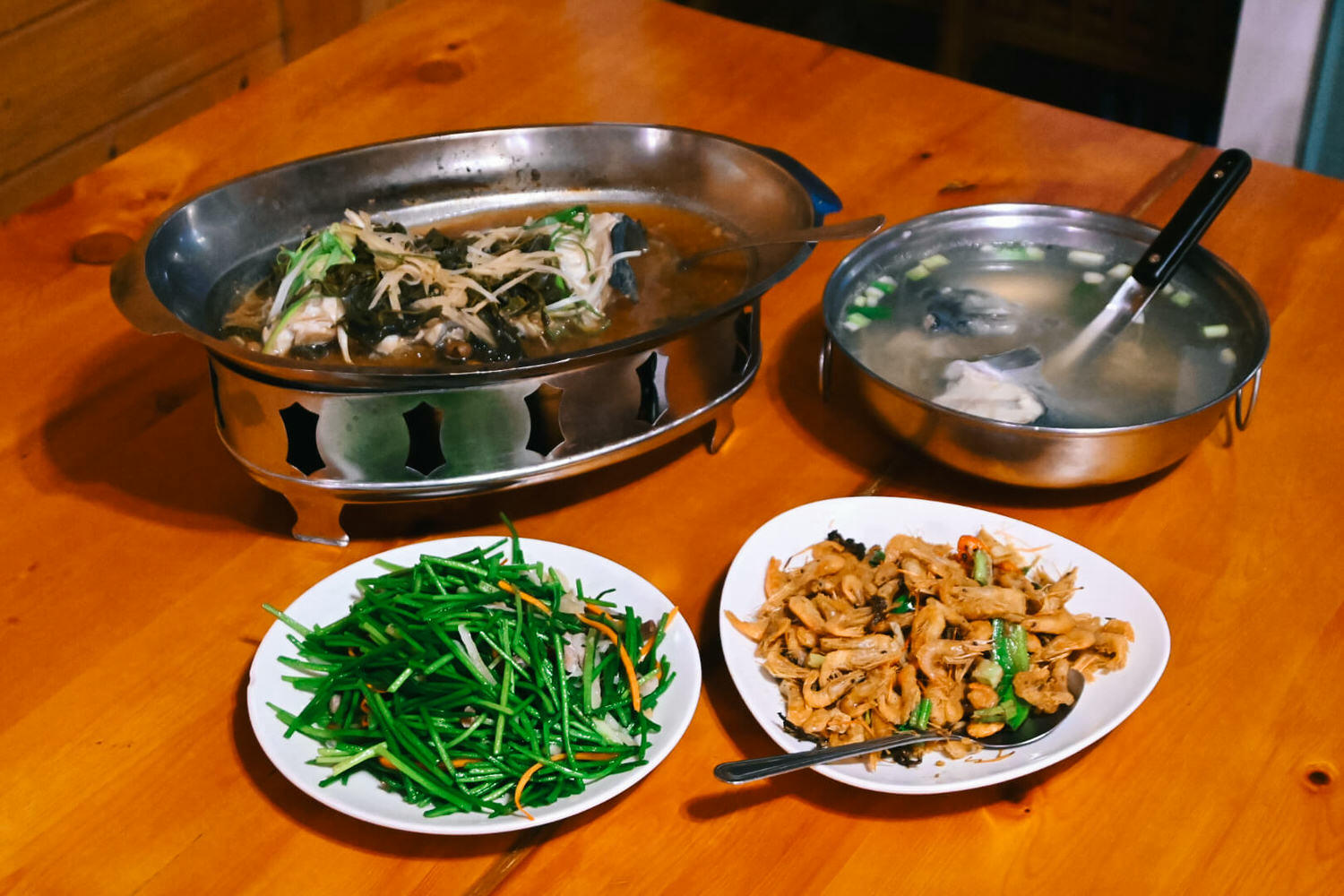 南投鹿谷住宿｜金台灣山莊民宿溪頭竹林小屋4.4星！溪頭餐廳山菜、杉林溪茶