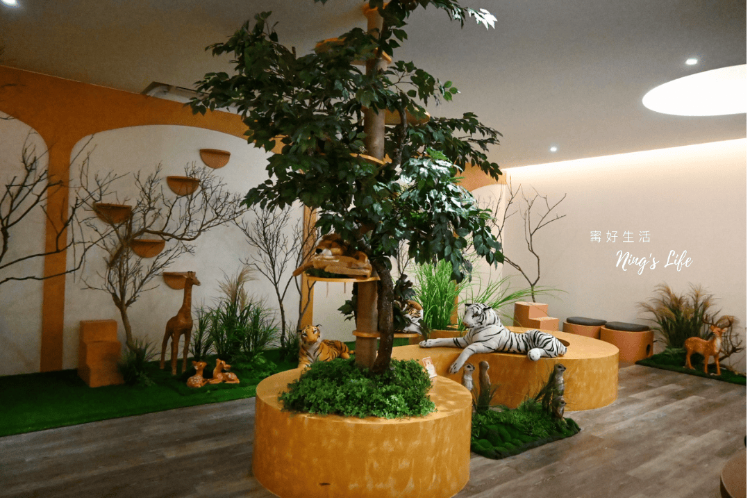 臺灣美研院美妝博物館｜150拍禮服！IG最新安平景點