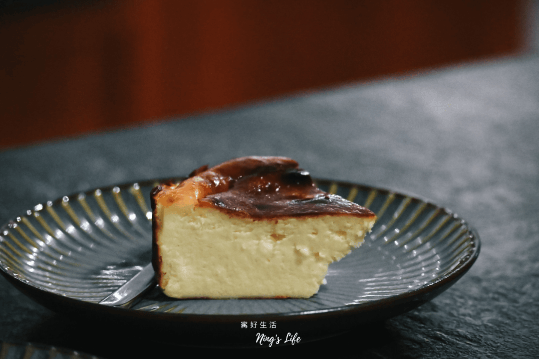 DEG度｜設計感爆棚台中韓式燒肉！9款小菜吃到飽、生日送和牛