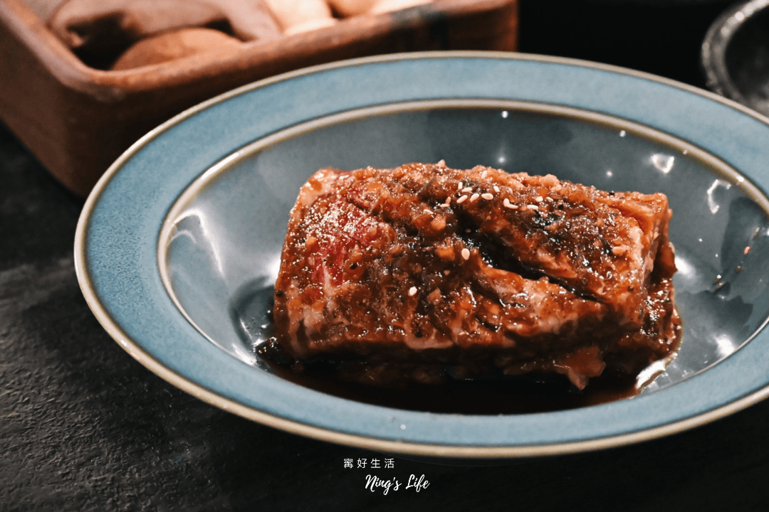 DEG度｜設計感爆棚台中韓式燒肉！9款小菜吃到飽、生日送和牛