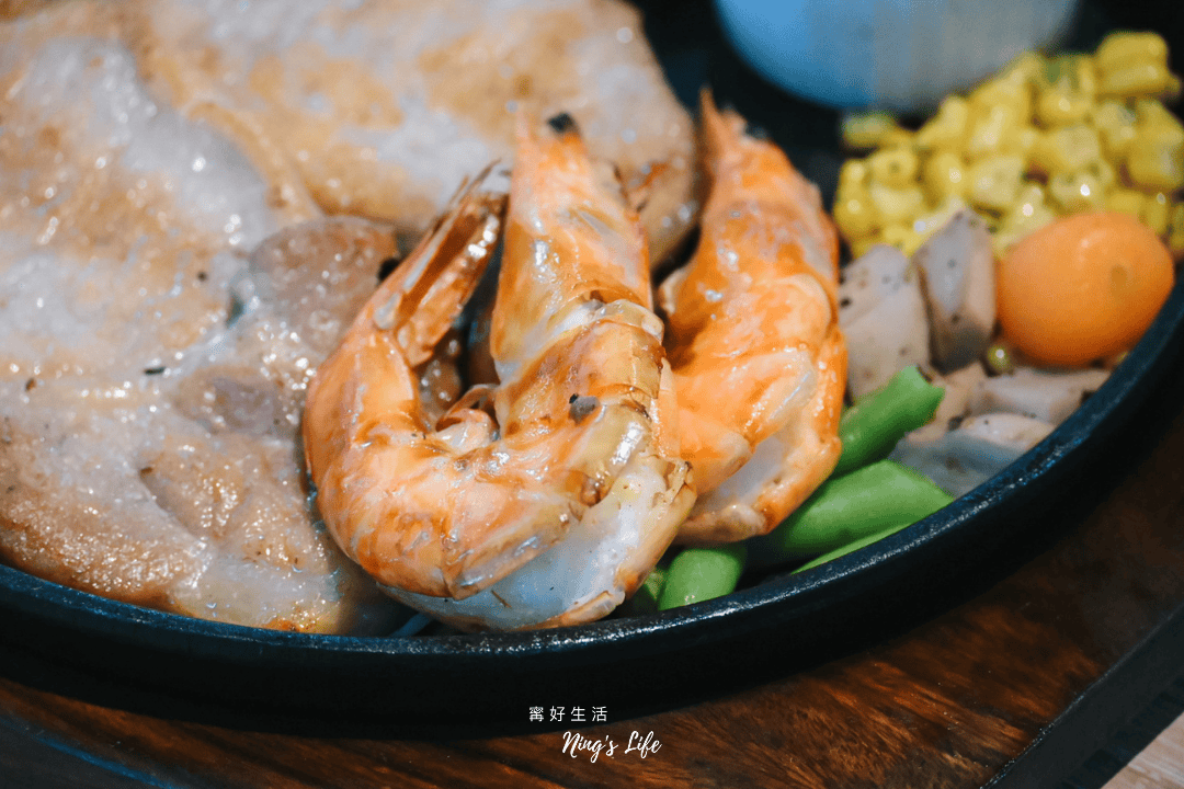 牛室台南海安店|被牛排耽誤的披薩店?最低349起自助吧吃到飽! - 第30張圖 牛室台南海安店|被牛排耽誤的披薩店?最低349起自助吧吃到飽!