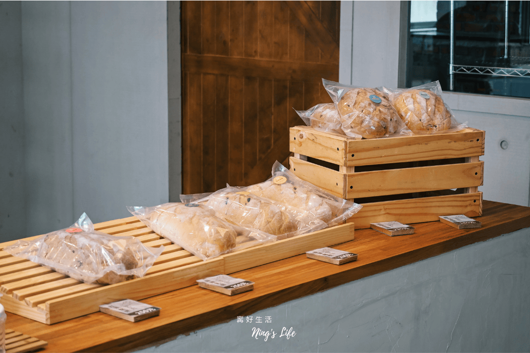 日月潭必買伴手禮｜魚光窯烤麵包新店開箱！回頭率100％魚池美食