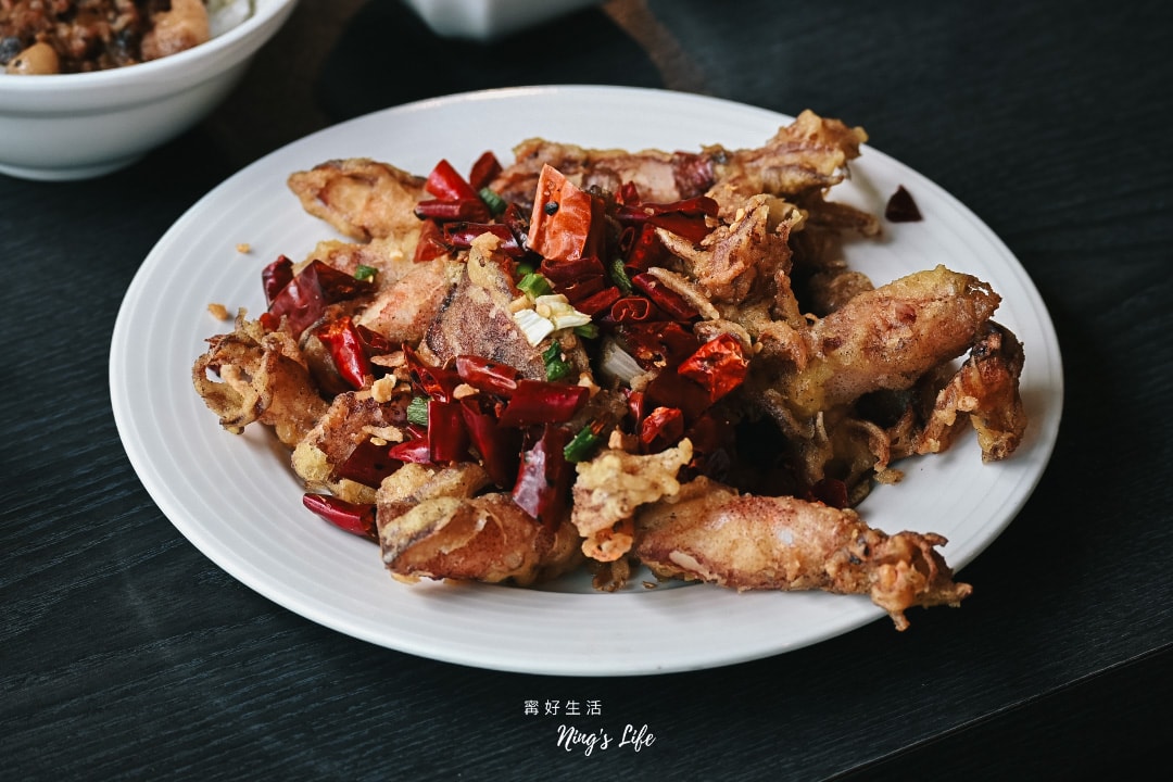 菇神新社店｜第一次吃這樣點！飄香20餘年原木家傳鍋米其林推薦