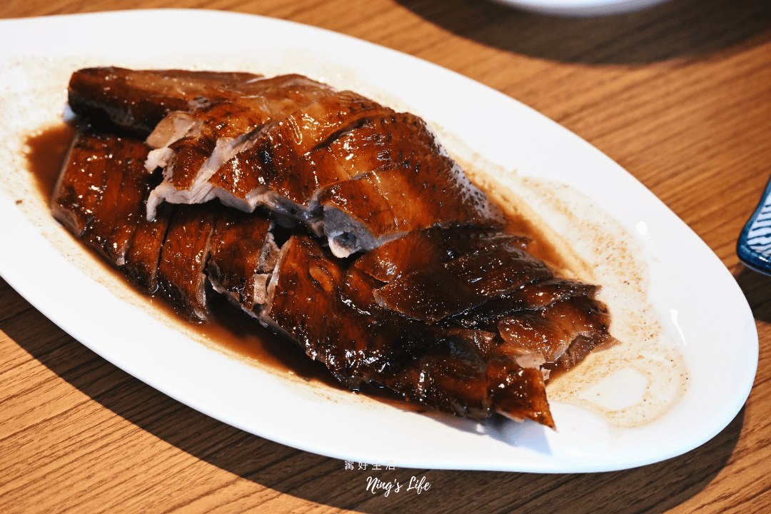 焱月燒鵝|台中燒鵝柳川綠園道美食佼佼者!台中家庭聚餐推薦 - 第10張圖 焱月_中式料理_台
中燒鵝 10