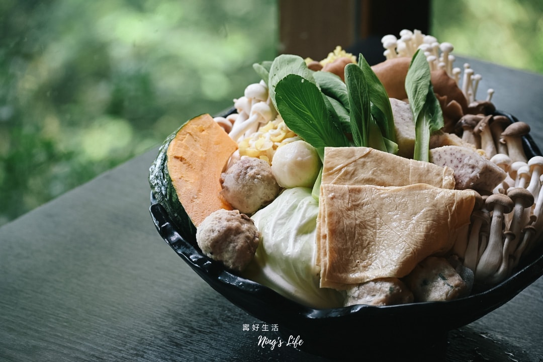 菇神新社店｜第一次吃這樣點！飄香20餘年原木家傳鍋米其林推薦