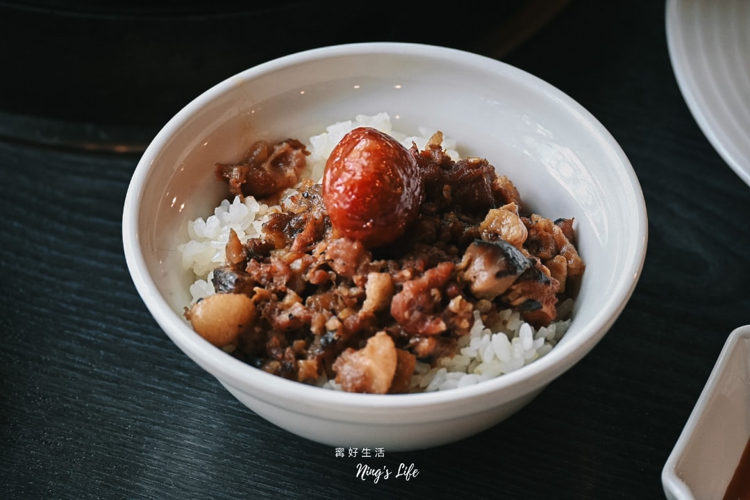 菇神新社店｜第一次吃這樣點！飄香20餘年原木家傳鍋米其林推薦