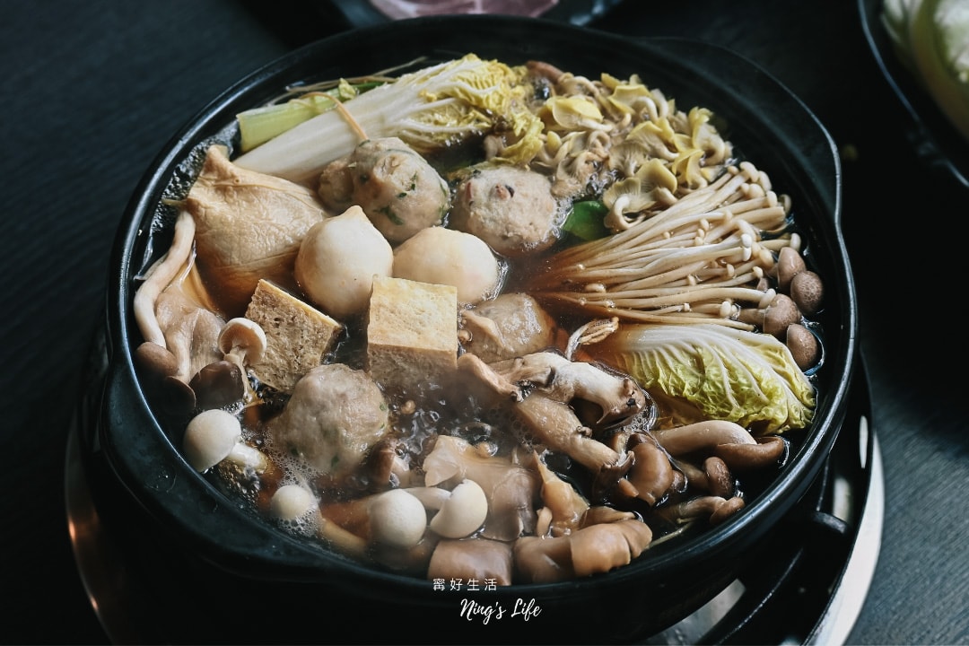 菇神新社店｜第一次吃這樣點！飄香20餘年原木家傳鍋米其林推薦