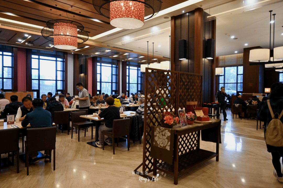 福容大飯店花蓮早餐評價？地名店周家小籠包、現煎歐姆蛋