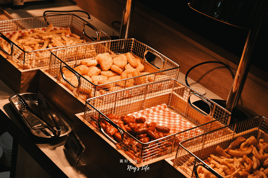 牛室炙燒牛排崇德洲際店｜台中新開幕390元起吃到飽 德國豬腳超水準