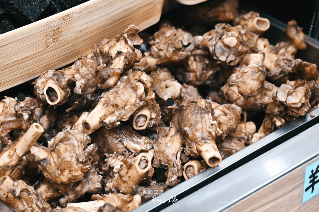 耀武羊威羊肉爐台中松竹旗艦店|台中松竹路羊肉爐手撕羊吃到飽 - 第5張圖 耀武羊威羊肉爐台中松竹旗艦店台中羊肉爐吃到飽手撕羊肉5