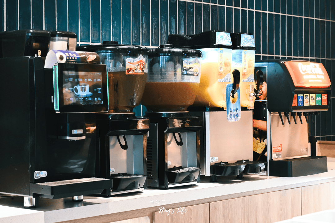 牛室炙燒牛排崇德洲際店｜台中新開幕390元起吃到飽 德國豬腳超水準