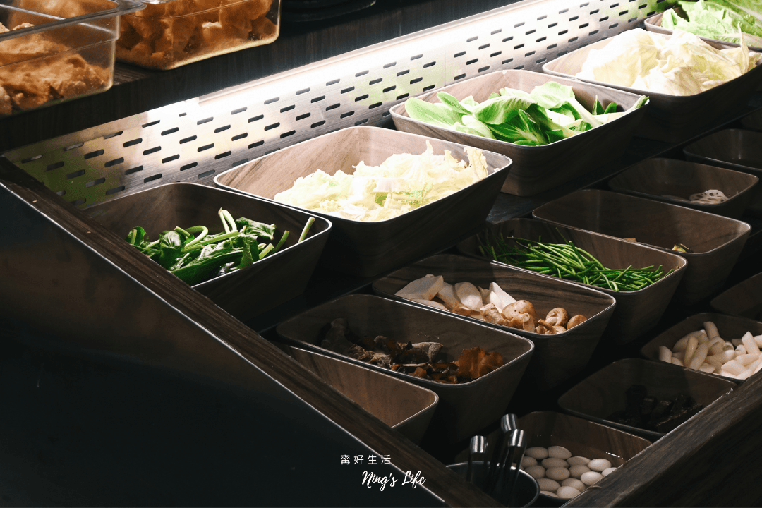 饗鍋物料理｜台中銅盤烤肉火烤兩吃 台中西屯火鍋蔬菜吃到飽