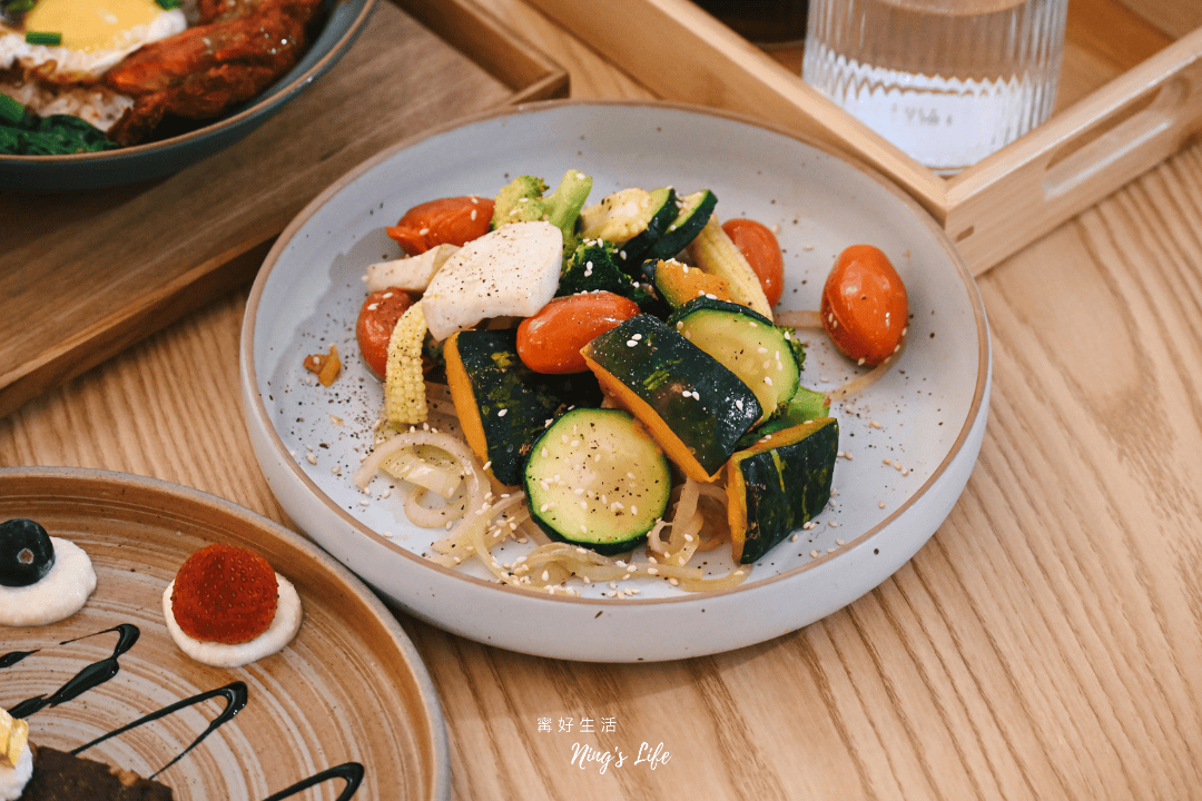 信義天辰咖啡館｜驚艷級蔬食料理 信義區不限時咖啡廳新開幕