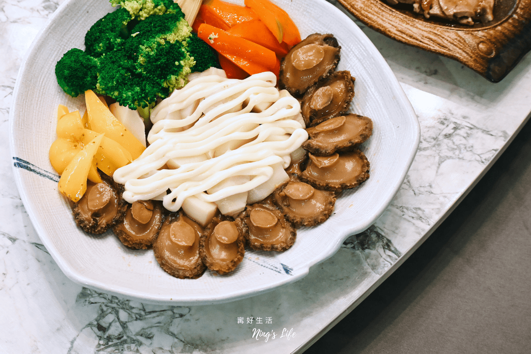 羽笠食事|梅酒暢飲、氣派包廂4.7星台中合菜日本料理 - 第13張圖 羽笠食事|梅酒暢飲、氣派包廂4.7星台中合菜日本料理