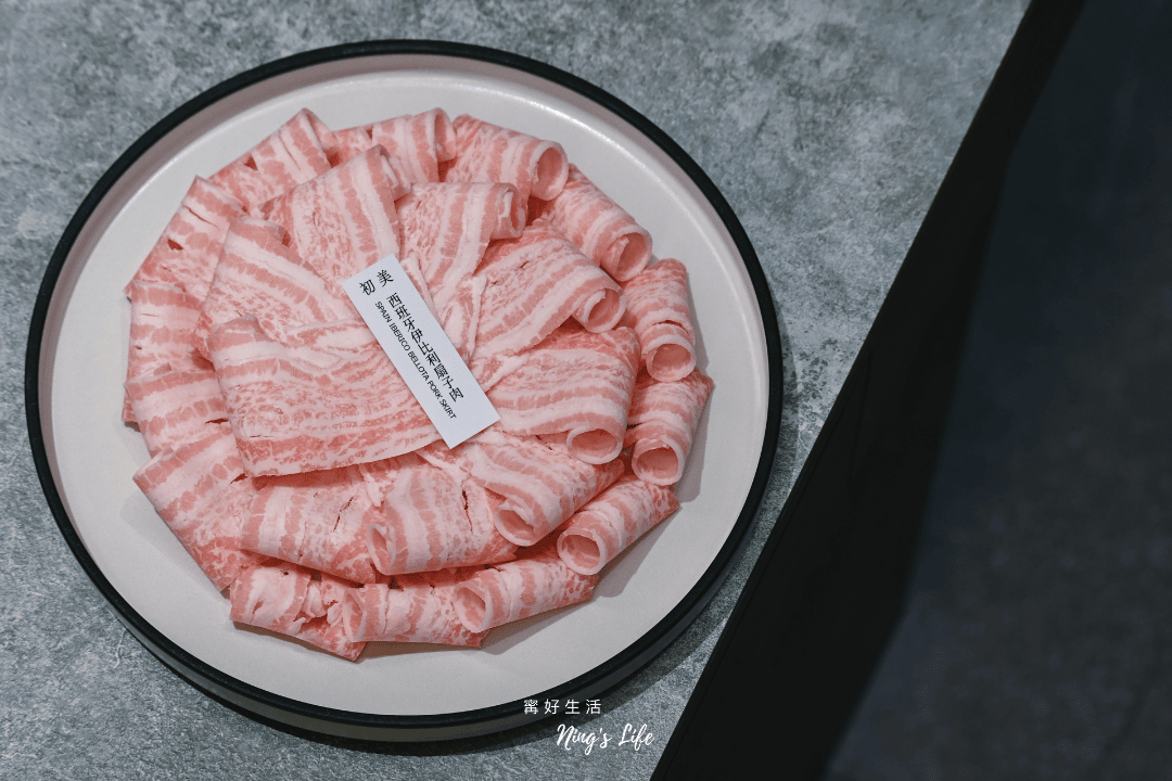 初美涮涮鍋|1餐8道真摯料理 台中高級火鍋和牛專賣(已歇業) - 第23張圖 初美涮涮鍋|1餐8道真摯料理 台中高級火鍋和牛專賣(已歇業)