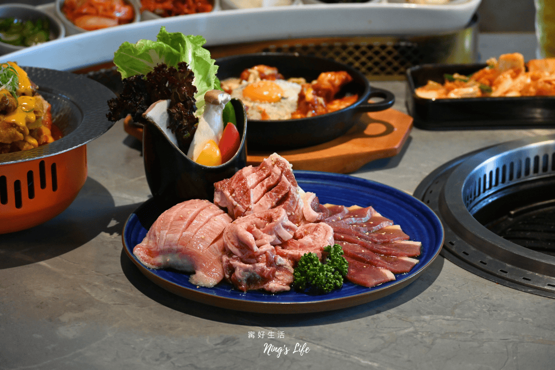 紫木槿韓國烤肉台中公益店｜雙人套餐1380起 生菜小菜無限續