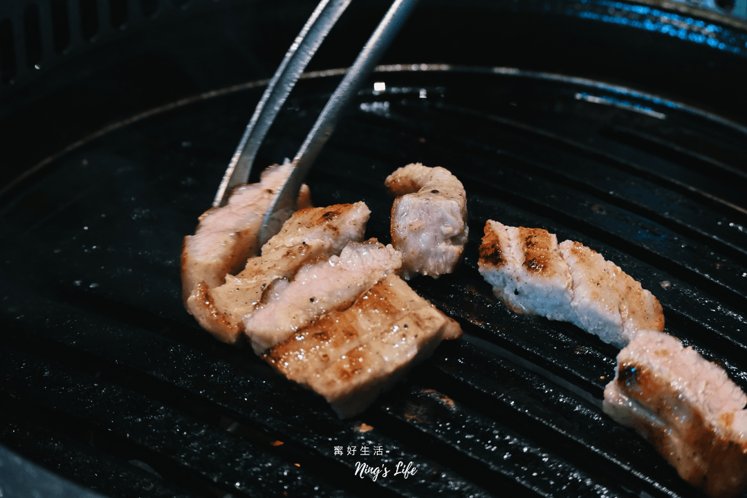 紫木槿韓國烤肉台中公益店｜雙人套餐1380起 生菜小菜無限續
