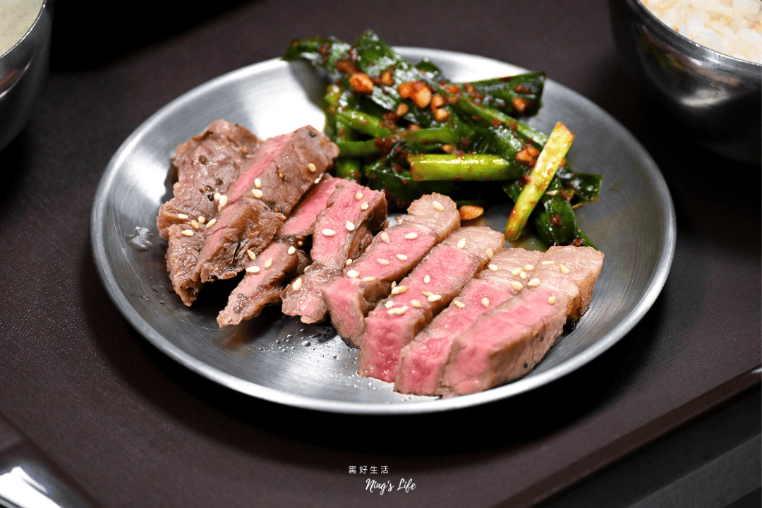 吾米韓味食堂|超韓餐盒110元起!逢甲平價韓式料理天花板 - 第8張圖 吾米韓味食堂|超韓餐盒110元起!逢甲平價韓式料理天花板