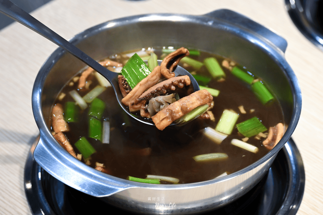 小伍手路鍋|12款台式火鍋239起!台中火車站人氣美食 - 第9張圖 小伍手路鍋|12款台式火鍋239起!台中火車站人氣美食