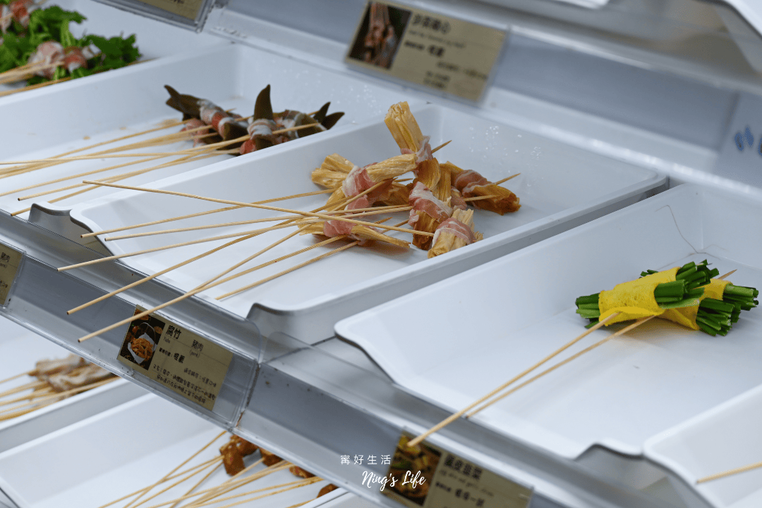 餉串串|一串12元、蔬菜無限吃!台中串串鍋推薦 - 第7張圖 餉串串|一串12元、蔬菜無限吃!台中串串鍋推薦