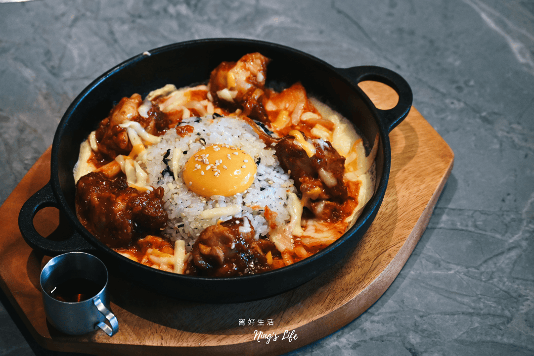 紫木槿韓國烤肉台中公益店｜雙人套餐1380起 生菜小菜無限續