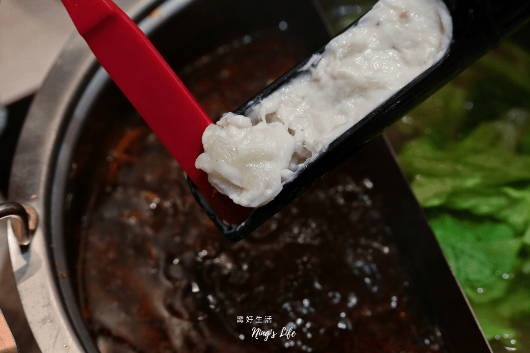 餉串串|一串12元、蔬菜無限吃!台中串串鍋推薦 - 第20張圖 餉串串|一串12元、蔬菜無限吃!台中串串鍋推薦