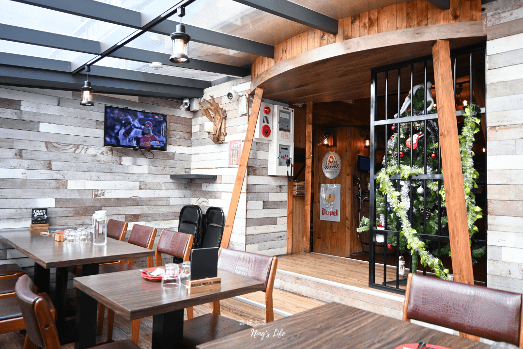 ABV美式餐酒館|年底鉅獻!台北東區聚餐超狂海陸拼盤、龍蝦漢堡 - 第8張圖 ABV美式餐酒館|年底鉅獻!台北東區聚餐超狂海陸拼盤、龍蝦漢堡