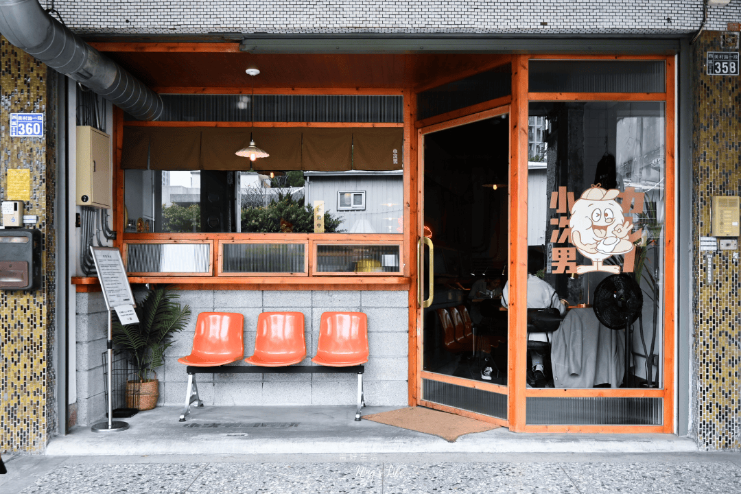 小次男咖哩所｜審計新村長紅美食！推薦秘製香料炸雞、辣醬