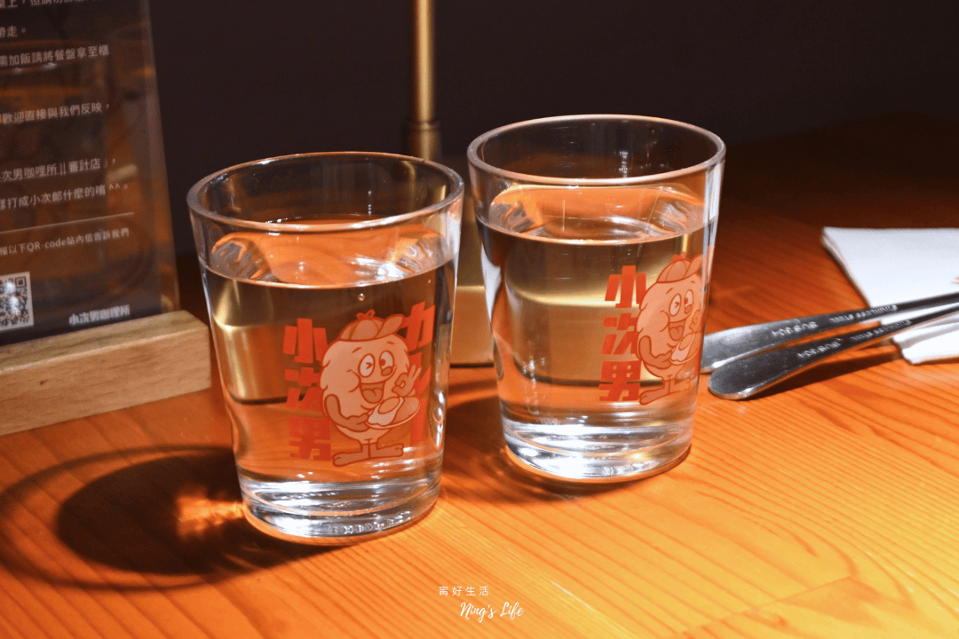 小次男咖哩所｜審計新村長紅美食！推薦秘製香料炸雞、辣醬