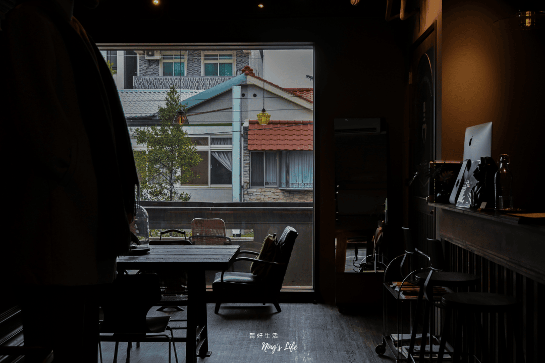 Laio Coffee 西裝店裡的咖啡館|台中西區不限時有插座質感咖啡廳 - 第8張圖 Laio Coffee 西裝店裡的咖啡館|台中西區不限時有插座質感咖啡廳