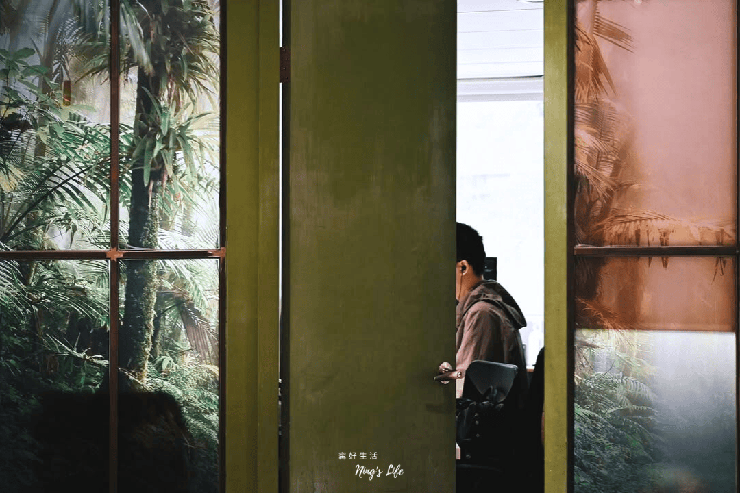 台北共享辦公室推薦｜Hour Jungle Coworking  時租空間、熱帶雨林風格共同工作室