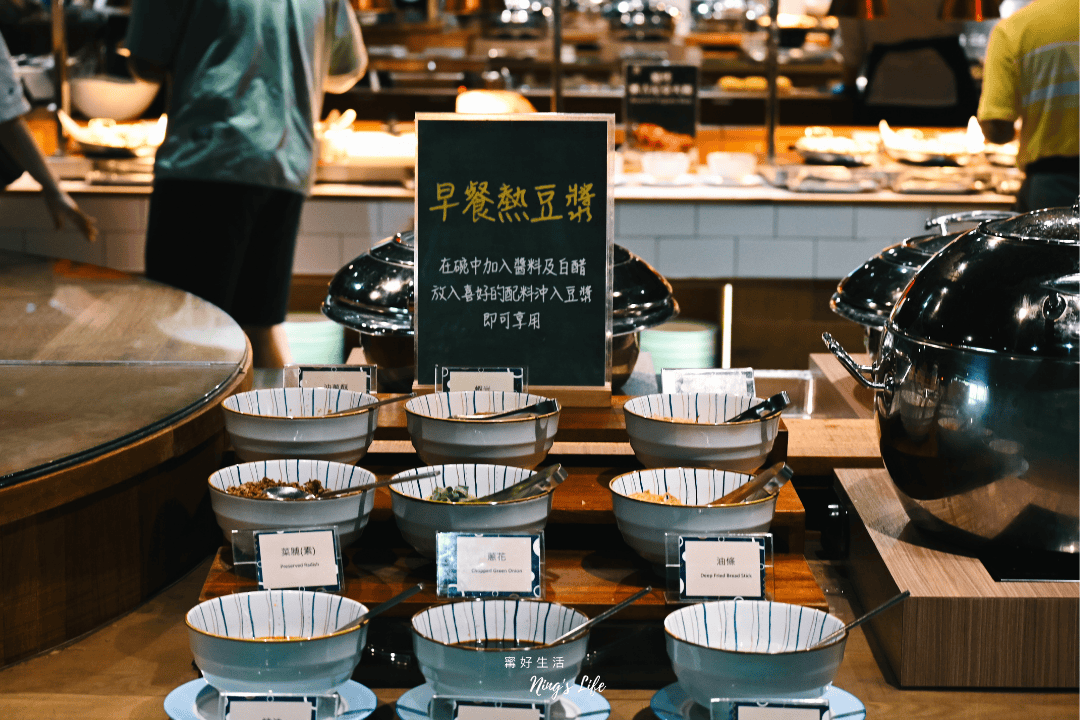 鳳凰食號|台中熱門早午餐吃到飽599起!德國豬腳、星巴克外帶 - 第21張圖 鳳凰食號|台中熱門早午餐吃到飽599起!德國豬腳、星巴克外帶