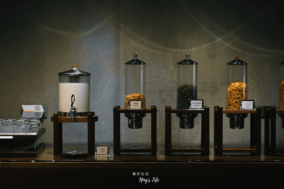 鳳凰食號|台中熱門早午餐吃到飽599起!德國豬腳、星巴克外帶 - 第12張圖 鳳凰食號|台中熱門早午餐吃到飽599起!德國豬腳、星巴克外帶