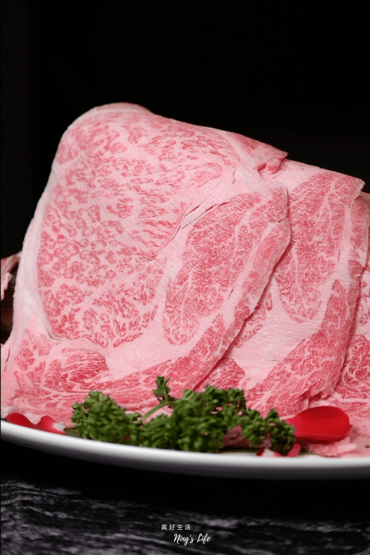 二本松涮涮屋｜台北火鍋天花板！松葉蟹專門店四吃、黑毛和牛奢華體驗