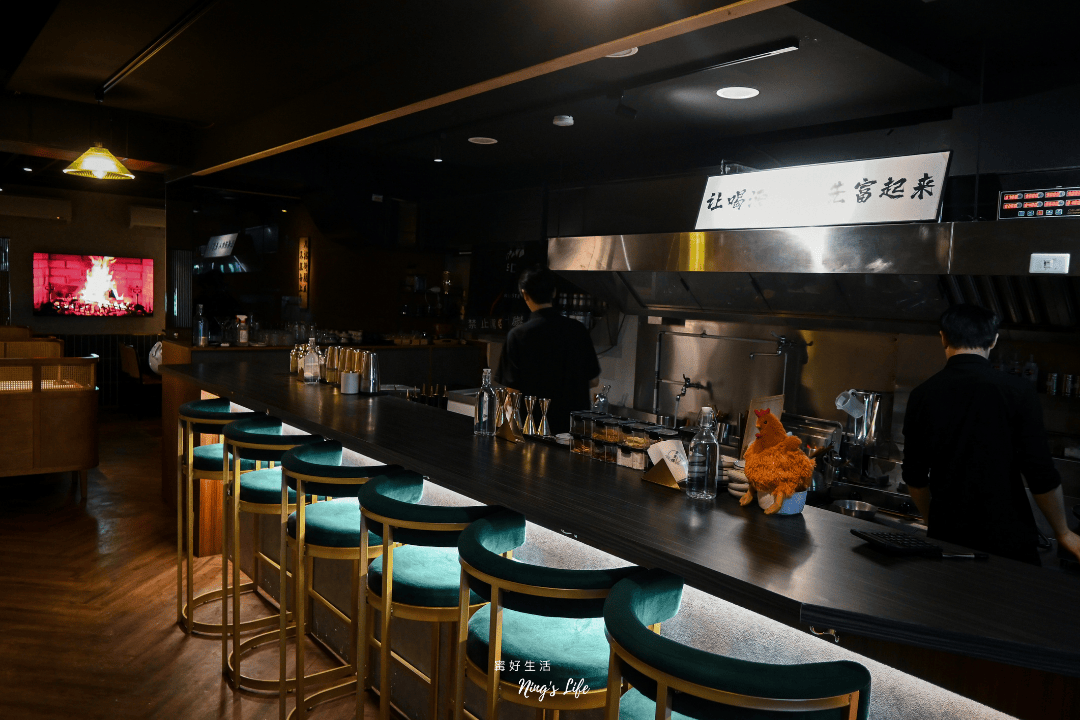 雲璽樓|隱身逢甲復古餐酒館推薦!特色茶酒、餐點好吃 - 第6張圖 雲璽樓|隱身逢甲復古餐酒館推薦!特色茶酒、餐點好吃
