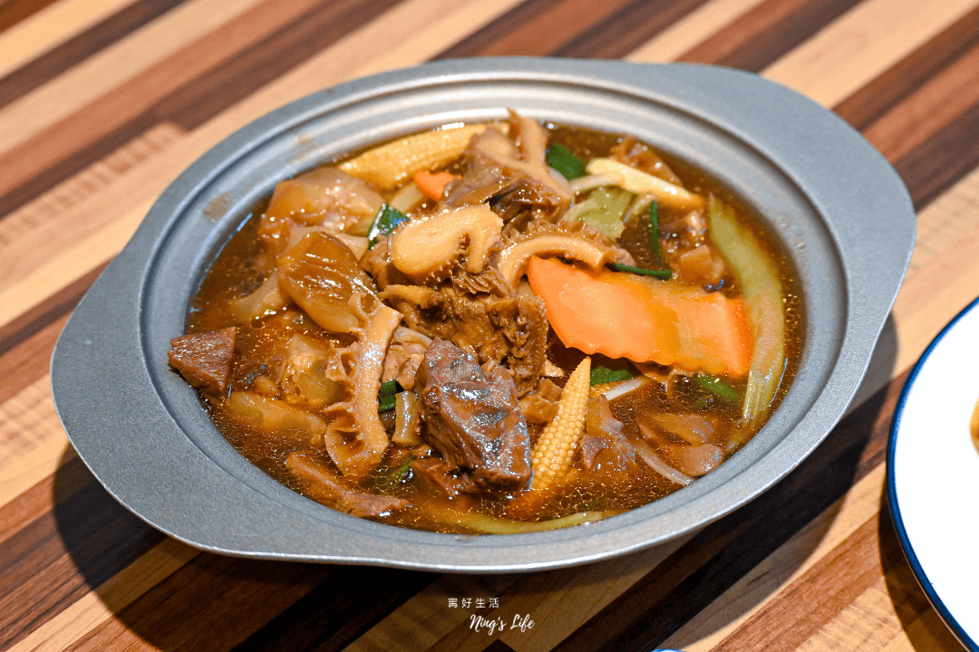 幸福客家麵館|新竹清大客家美食推薦!1個人也能吃的精緻川菜熱炒 - 第9張圖 幸福客家麵館|新竹清大客家美食推薦!1個人也能吃的精緻川菜熱炒