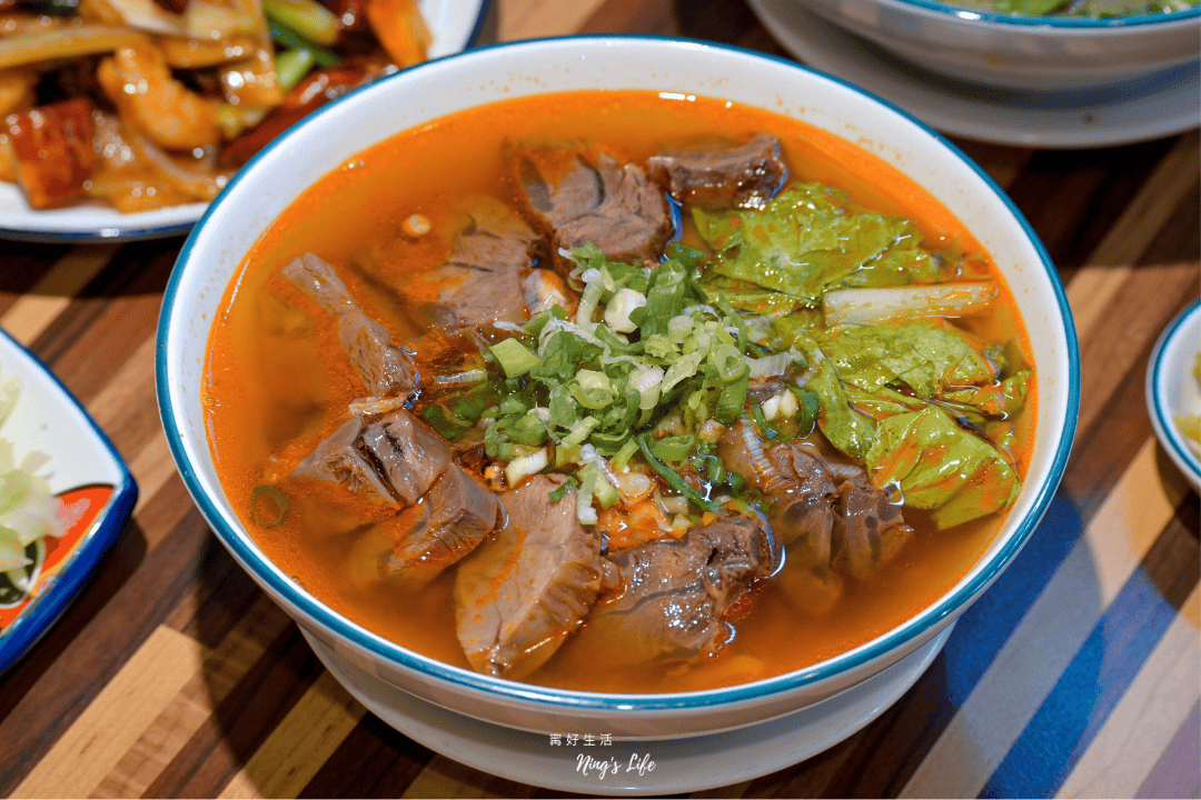 幸福客家麵館|新竹清大客家美食推薦!1個人也能吃的精緻川菜熱炒 - 第17張圖 幸福客家麵館|新竹清大客家美食推薦!1個人也能吃的精緻川菜熱炒