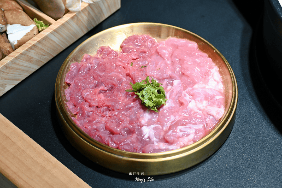 冒香香旗艦店｜台中終於有紅油冒菜鍋+粥底火鍋啦！家人同樂聚餐餐廳、好停車
