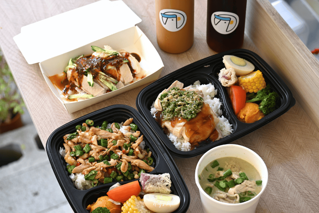 志氣雞飯|台中榮華富櫃市集海南雞飯外帶店 肉質好又開胃 - 第3張圖 志氣雞飯|台中榮華富櫃市集海南雞飯外帶店 肉質好又開胃