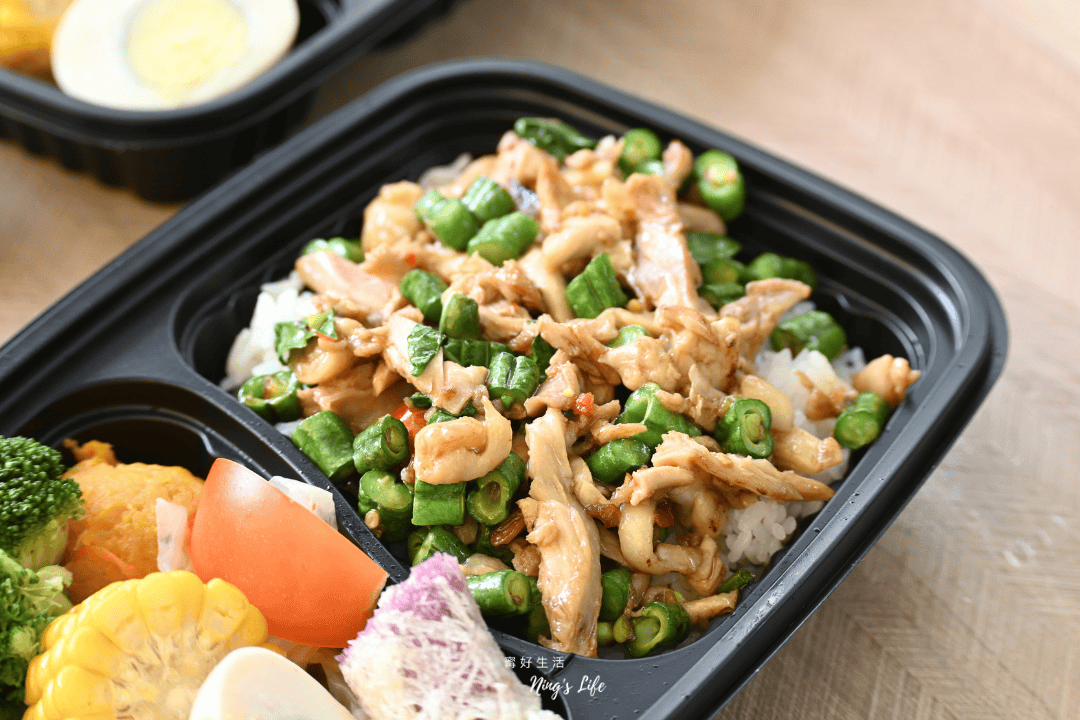 志氣雞飯|台中榮華富櫃市集海南雞飯外帶店 肉質好又開胃 - 第7張圖 志氣雞飯|台中榮華富櫃市集海南雞飯外帶店 肉質好又開胃