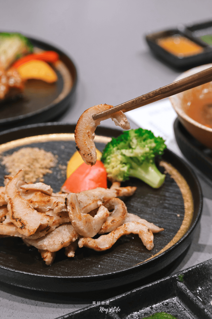 235鐵板燒中清店|台中創意平價鐵板燒!白飯飲料冰淇淋無限享用 - 第18張圖 台中北屯平價鐵板燒推薦235鐵板燒菜單價位@寗好生活