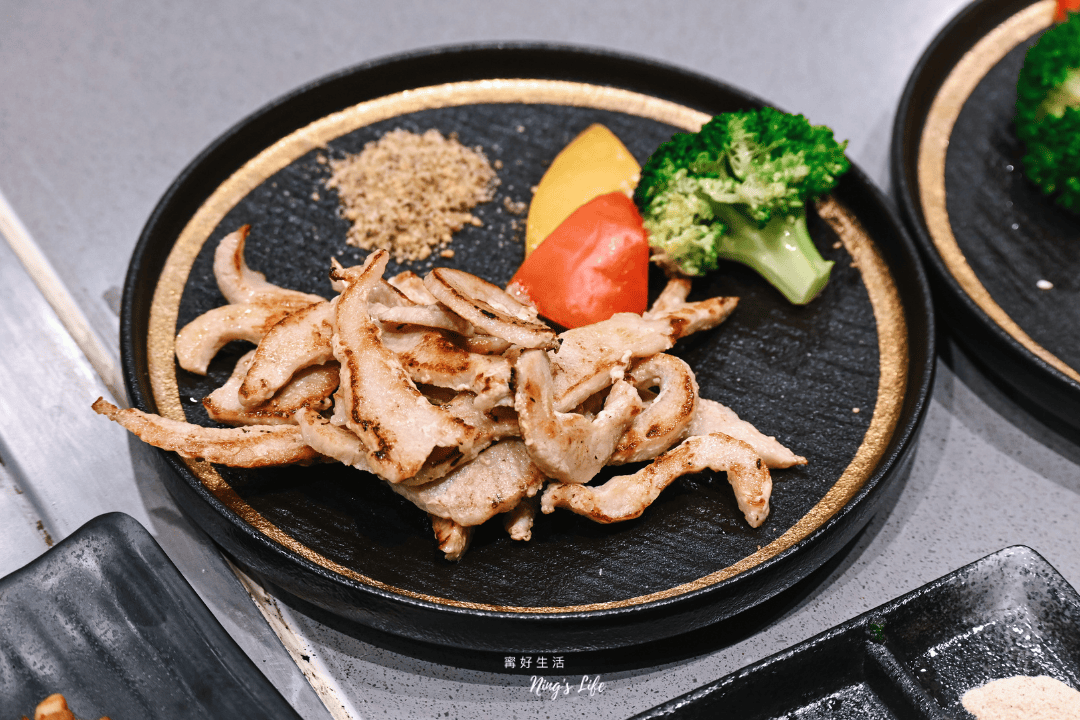 235鐵板燒中清店|台中創意平價鐵板燒!白飯飲料冰淇淋無限享用 - 第17張圖 台中北屯平價鐵板燒推薦235鐵板燒菜單價位@寗好生活