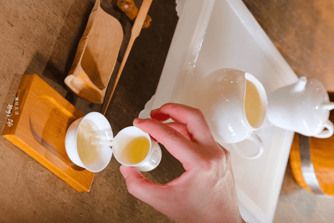 奉茶・十八卯|吳園旁百年日式老屋茶館 鬧中取靜療癒茶席 - 第17張圖 台南吳園百年日式老屋茶館推薦茶席奉茶・十八卯菜單價位@寗好生活