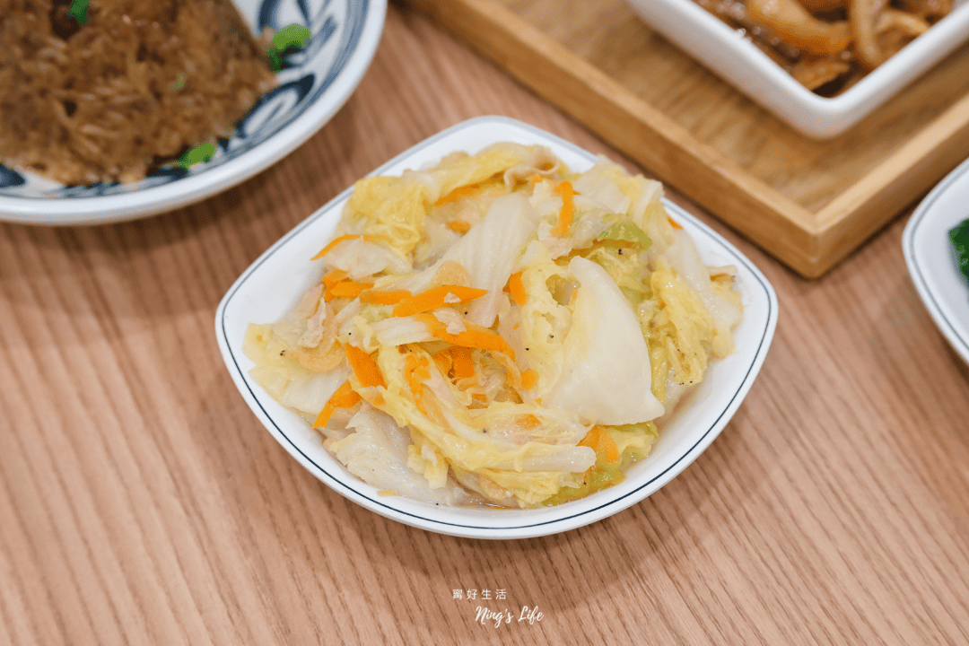 王爺王肉羹｜太平辦桌級小吃推薦！魚翅肉羹.米糕.靈魂小魚辣椒